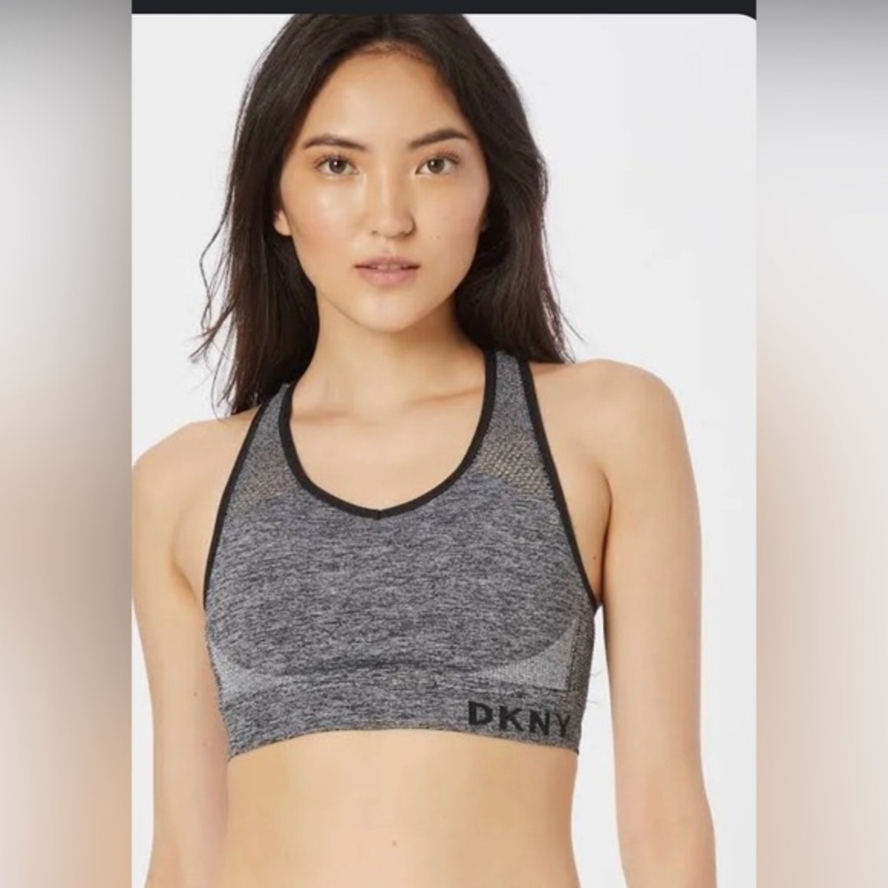 DKNY Sports marbled grey mesh Seamless moisture wicking Sports Bra size medium